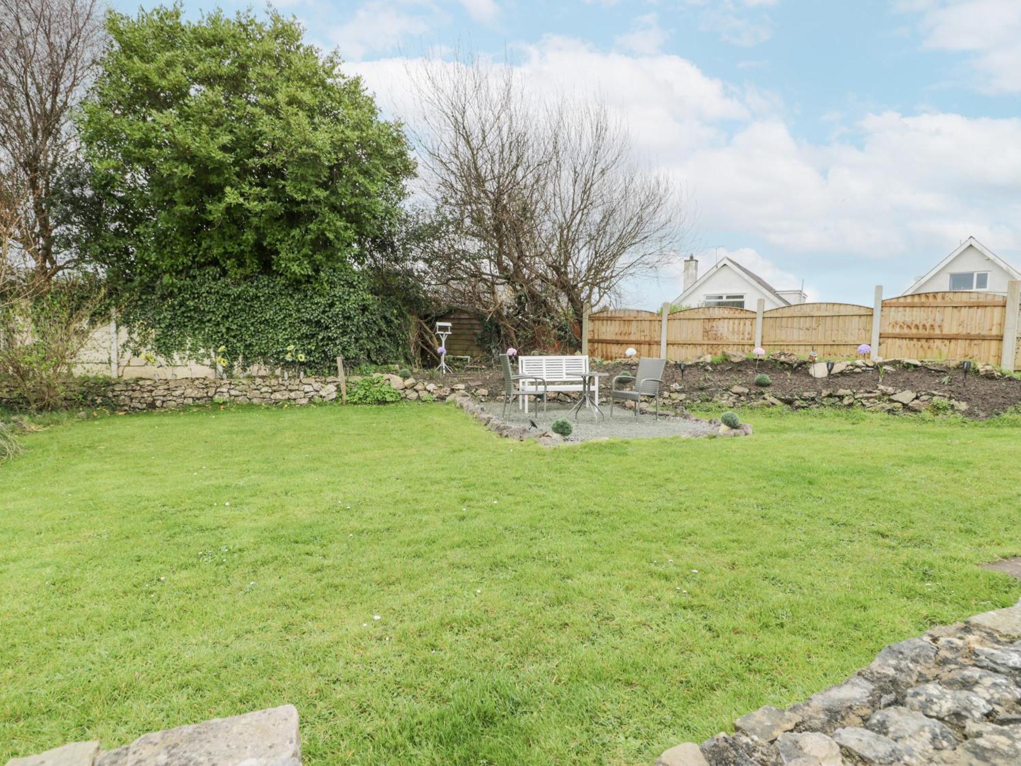 Halcyon Annexe Villa Moelfre Exterior photo